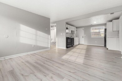 7_ - 1591 Red Leaf Ln - 021