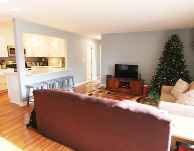 51 Jacqueline Rd unit 6, Waltham, MA 02452 - photo 2