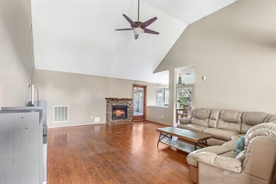 15603 Winspring Ct, Tomball, TX 77377 - photo 6