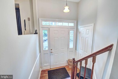 13922 Middle Creek Place, Centreville, VA 20121 - photo 3