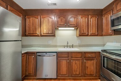 144 Quincy Shore Dr unit 134, Quincy, MA 02171 - photo 7
