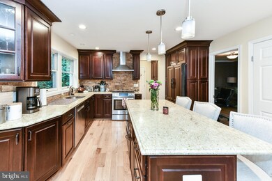 12023 Lake Newport Rd, Reston, VA 20194 - photo 4