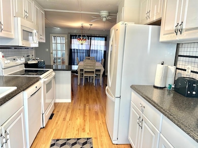 9900 Ulmerton Rd unit 61, Largo, FL 33771 - photo 4