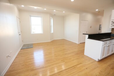 4518 S Cottage Grove Ave unit 3, Chicago, IL 60653 - photo 3