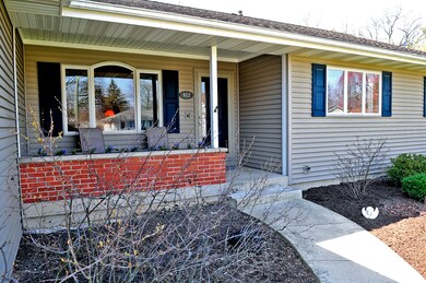 412 Pershing Ave, Wheaton, IL 60189 - photo 5