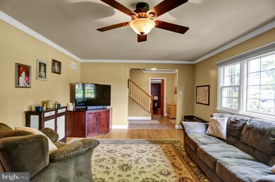 526 Hain Ave, Reading, PA 19605 - photo 4