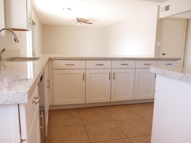 1719 N Circle Dr, Tempe, AZ 85281 - photo 2