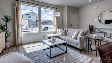 20582 SE Cameron Ave, Bend, OR 97702 - photo 5