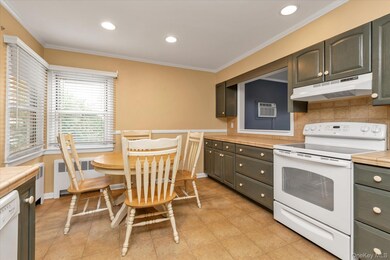 2207 Van Nostrand Ave, Merrick, NY 11566 - photo 7