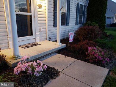 1040 Webling Cir, Greencastle, PA 17225 - photo 3