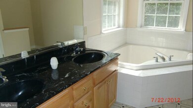 70 Warner Ln, Hedgesville, WV 25427 - photo 7