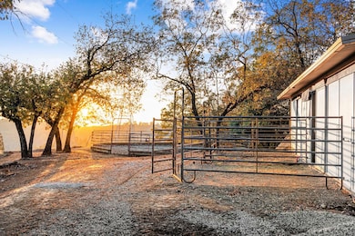 2000 Bear Rock Rd, Placerville, CA 95667 - photo 5