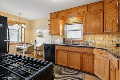 05_714BothamAve_2013_LowRes
