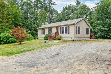 8 Dawn St, Hillsborough, NH 03244 - photo 3