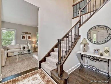 834 S Wright St, Naperville, IL 60540 - photo 4