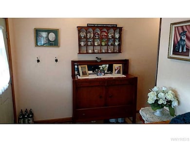 Foyer.