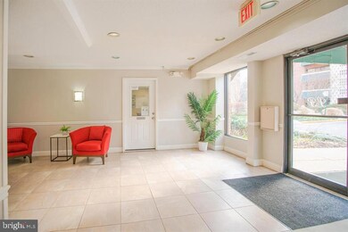 6145 Leesburg Pike unit 408, Falls Church, VA 22041 - photo 5