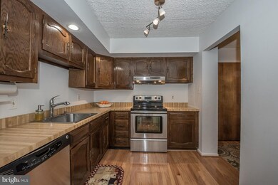 19 Rock Hill Rd unit 2E, Bala Cynwyd, PA 19004 - photo 7