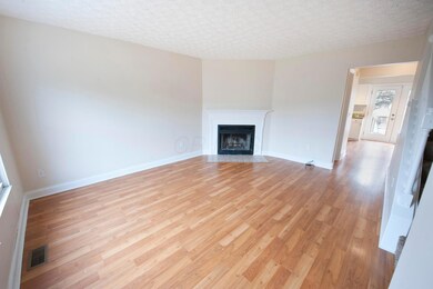 7903 Thornfield Ln.