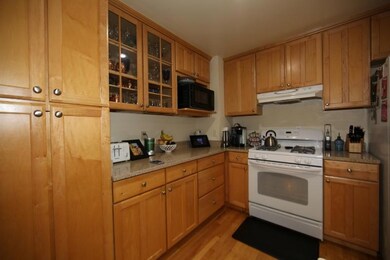 Kitchen (View 2)