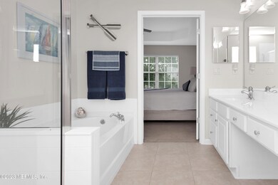 Shower and tub in primary bath