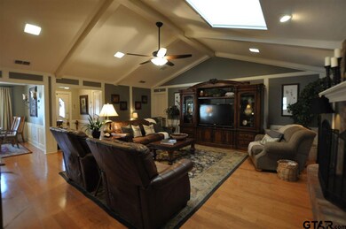 3915 3915 Post Oak Rd, Tyler, TX 75701 - photo 4