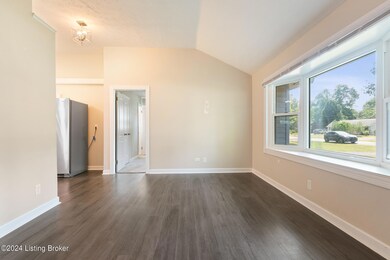 9217 Burgoo King Rd-10