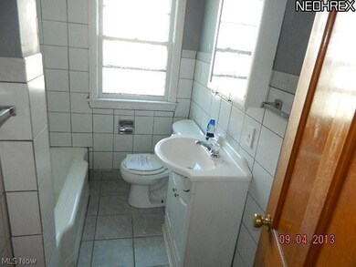 5154 Arch St, Maple Heights, OH 44137 - photo 5