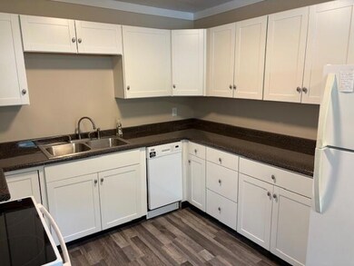 912 Bomar St, La Fayette, GA 30728 - photo 7