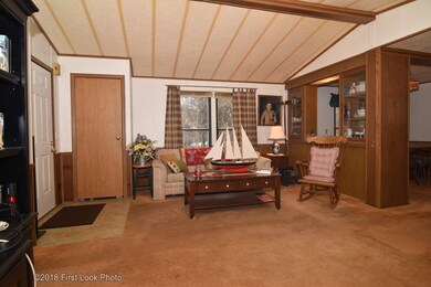 50 Holiday Ct, Wakefield, RI 02879 - photo 2