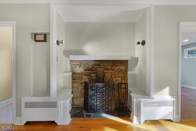 654 Suffern Rd, Teaneck, NJ 07666 - photo 6