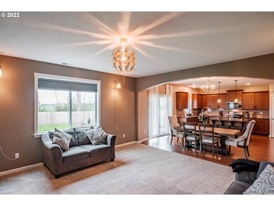 2000 NE Summit Dr, Albany, OR 97321 - photo 5