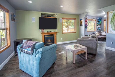 2269 Nuttail Ct Bend OR 97701-print-006-