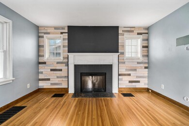 580 Salisbury Rd, Columbus, OH 43204 - photo 2