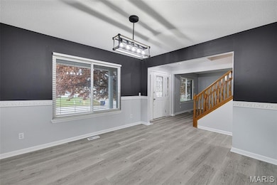 6 Covered Wagon Trail Ct, Saint Peters, MO 63376 - photo 4