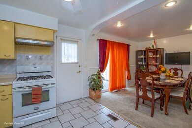 978 Virginia Ln, Elmhurst, IL 60126 - photo 3