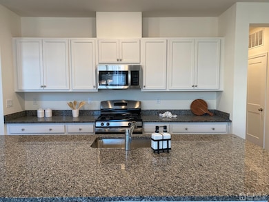 227 Park Ln, Dunellen, NJ 08812 - photo 2