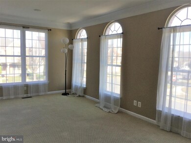 25249 Nesting Square, Chantilly, VA 20152 - photo 5