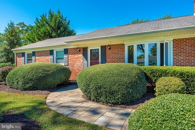 2190 Sugarloaf Parkview Ln, Clarksburg, MD 20871 - photo 2