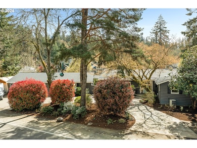 3320 Southshore Blvd, Lake Oswego, OR 97034 - photo 2