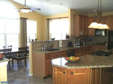 1037 Broadleaf Cir, Royersford, PA 19468 - photo 4