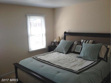 5826 Glen Forest Dr, Falls Church, VA 22041 - photo 7