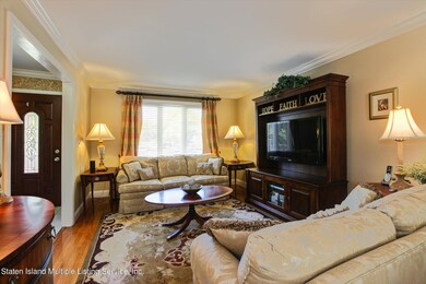 45 Kunath Ave, Staten Island, NY 10309 - photo 5