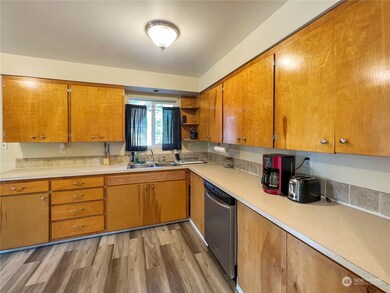 2210 37th Ave, Longview, WA 98632 - photo 5