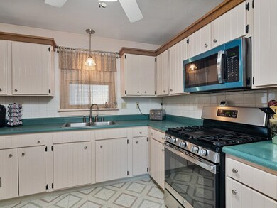 14 Hope St, Burlington, VT 05408 - photo 7