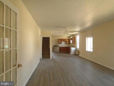 118 N Marlyn Ave, Essex, MD 21221 - photo 7