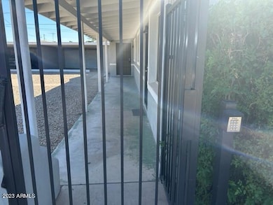 833 E Alice Ave unit B, Phoenix, AZ 85020 - photo 4