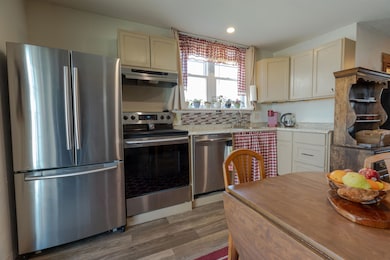 18 State St, Northumberland, NH 03582 - photo 4