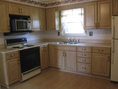Kitchen. Nice looking eating Kitchen, Light and Br