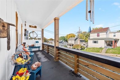 722 8th St, Irwin, PA 15642 - photo 4